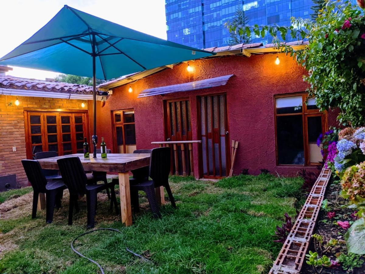 La Parada Del Tren Hostel Bogotá Eksteriør bilde